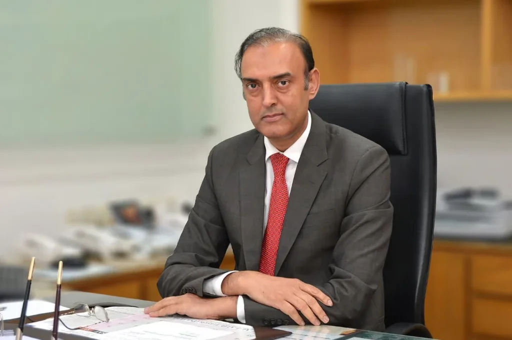 State Bank Maintains Interest Rate at 11% Amid Economic Stability