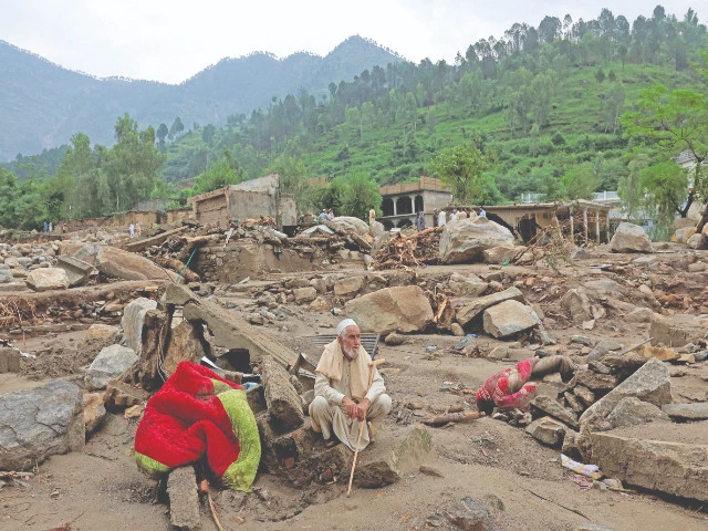 KP Orders Closure of Winter Zone Colleges Amid Flood and Rainfall