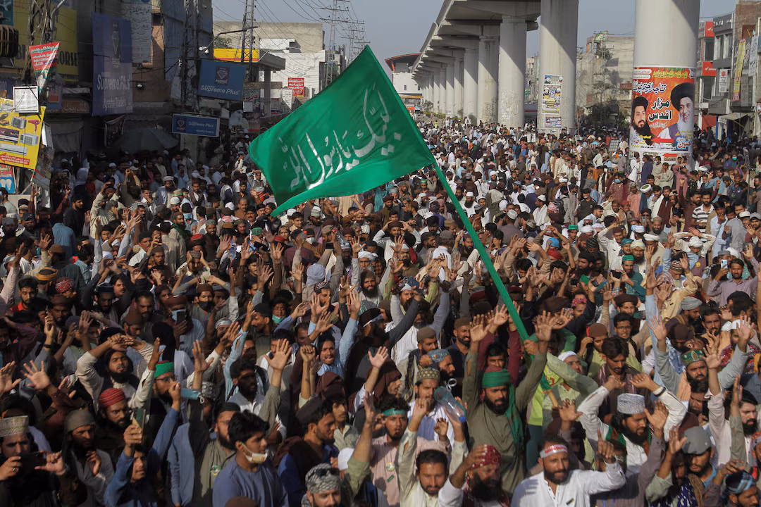 Pakistan Bans Hard-Line Religious-Political Party Tehreek‑e‑Labbaik Pakistan (TLP) Under Anti-Terrorism Law