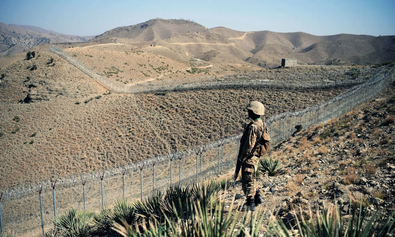 Pak Army Thwarts Afghan Taliban Attacks in Spin Boldak and Kurram, Several Militants Neutralized