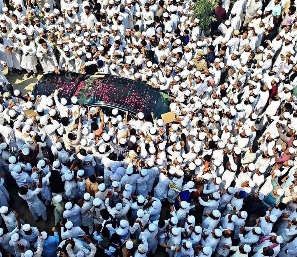 Taliban Foreign Minister Amir Khan Muttaqi receives a warm welcome at Darul Uloom Deoband, India’s historic Islamic seminary, October 11, 2025]. [Courtesy: @MJalalAf/X].