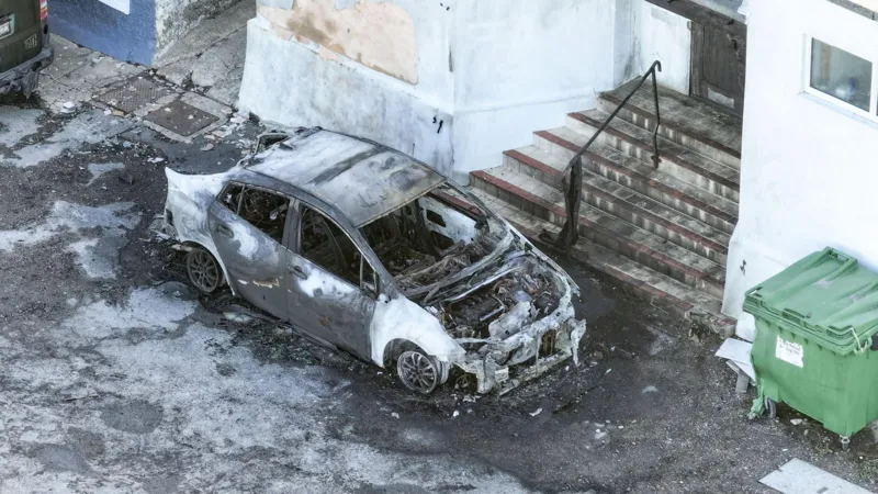 UK Police Investigate Suspected Islamophobic Arson Attack on Mosque in Southern England