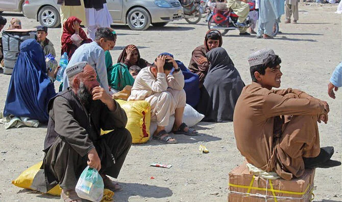 Illegal Entry Attempt Foiled: 179 Afghans Arrested in Nokundi
