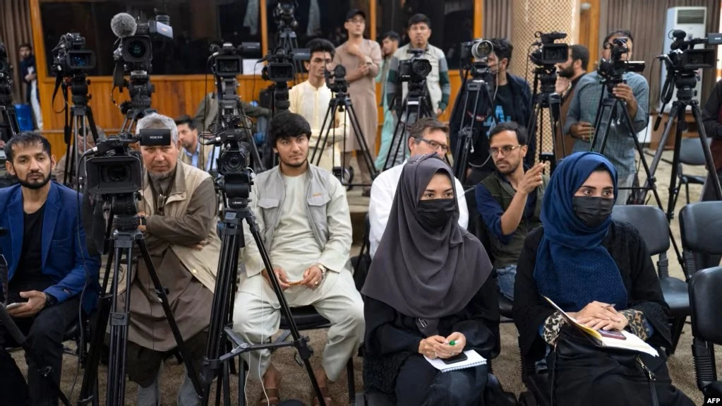 Afghan journalists crisis after Taliban take over