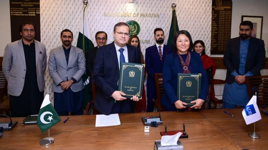 Pakistan and ADB Sign Major $730 Million Infrastructure Support Deal