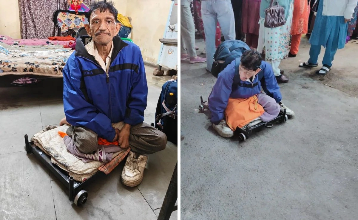 Mankilal, disguised as a beggar, in Indore