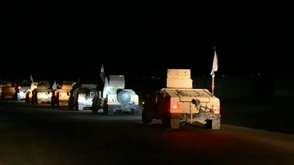 Pakistani border guards and Taliban forces in Nangarhar near Lalpur