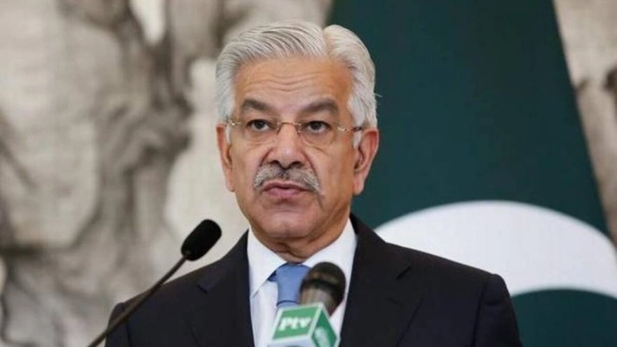 Pakistani Defense Minister Khawaja Asif addressing security