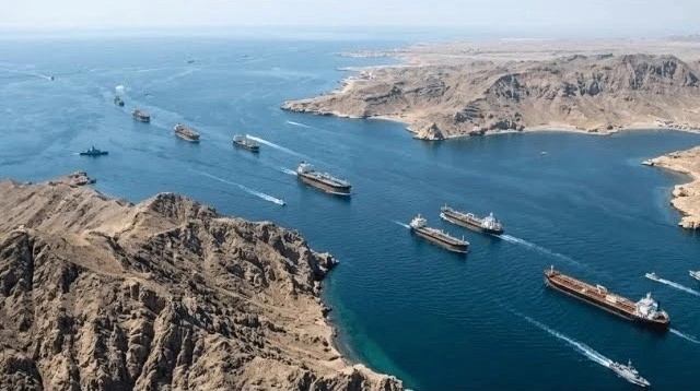 Pakistan Ships Granted Passage in Strait of Hormuz