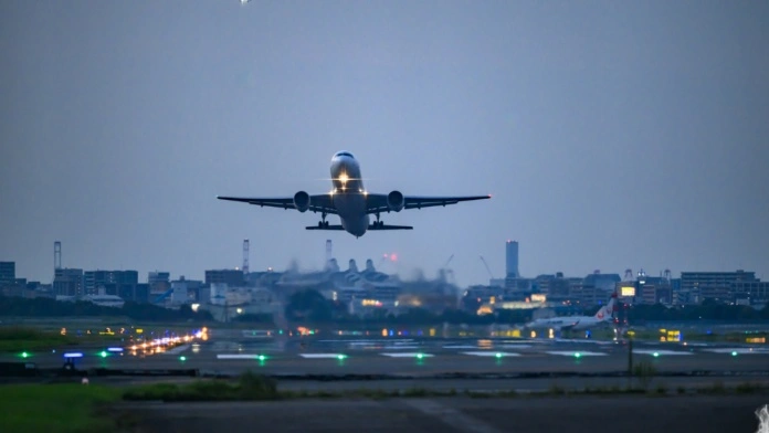 Pakistan international flights decline