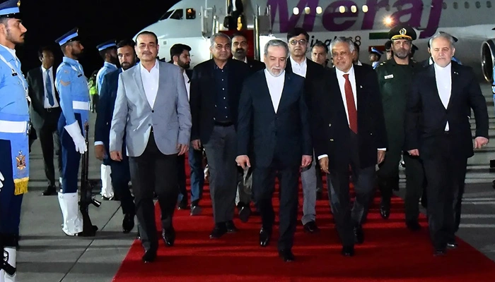 Iranian FM Abbas Araghchi on diplomatic visit during talks with Pakistani leadership