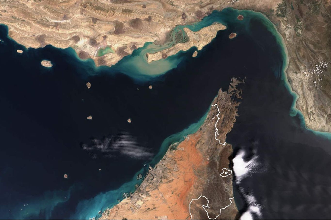 Strait of Hormuz crisis Iran US naval tension shipping route