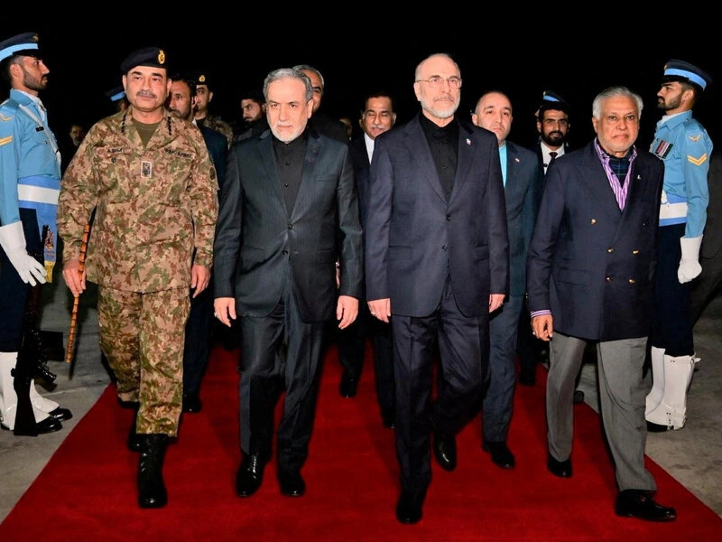 Iran Pakistan talks delegation Islamabad NYT report