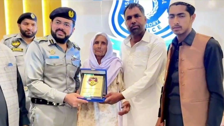 Islamabad Police tribute Liaqat Ali family